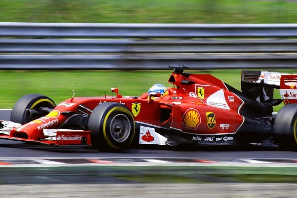 Leclerc pilota Ferrari