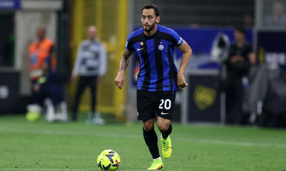 La RIVELAZIONE di Calhanoglu scuote l’Inter: l’idolo inaspettato