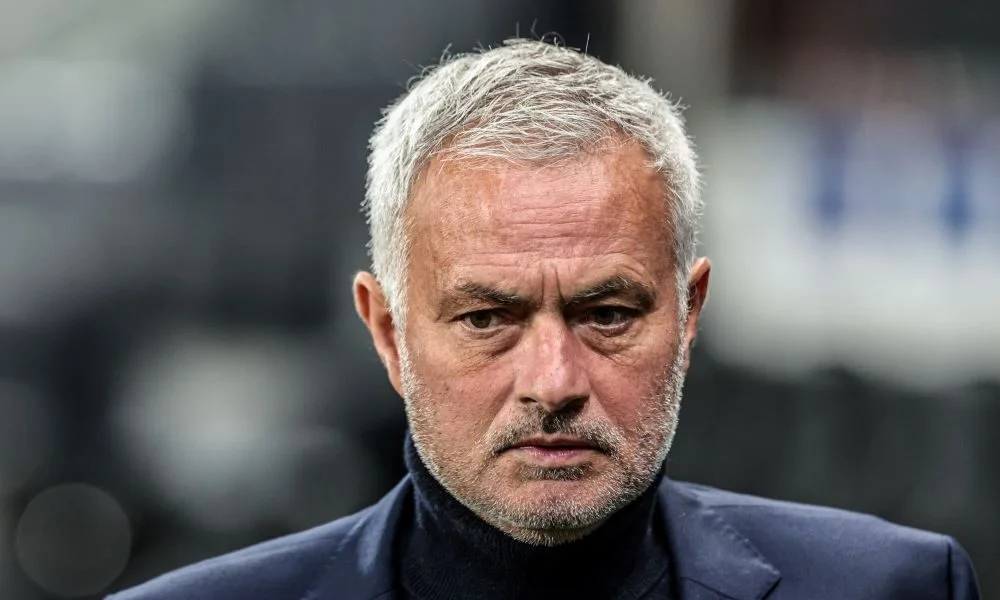 Mourinho accende Real Madrid-Inter: elogio a Chivu e frecciata sul calendario